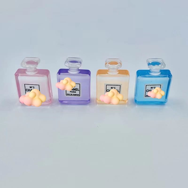 Clearance price CC perfume bottle decoration / slow shipping