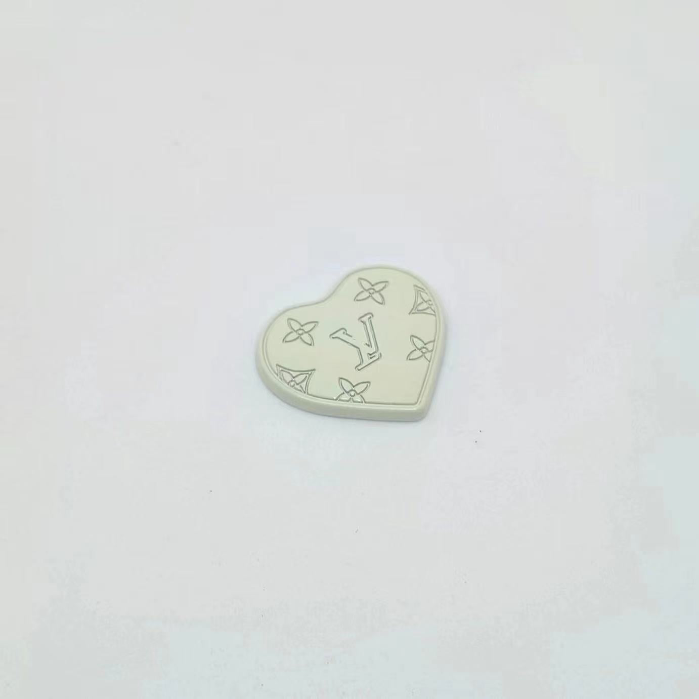 Heart LL--VV Cabochon Metal/Slow Shipping