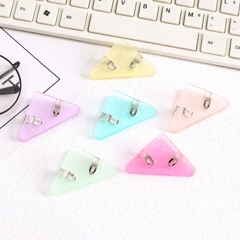 Transparent colored triangular clips for DIY